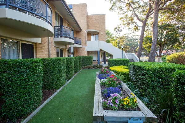 IRT Thomas Holt Sans Souci Gardens