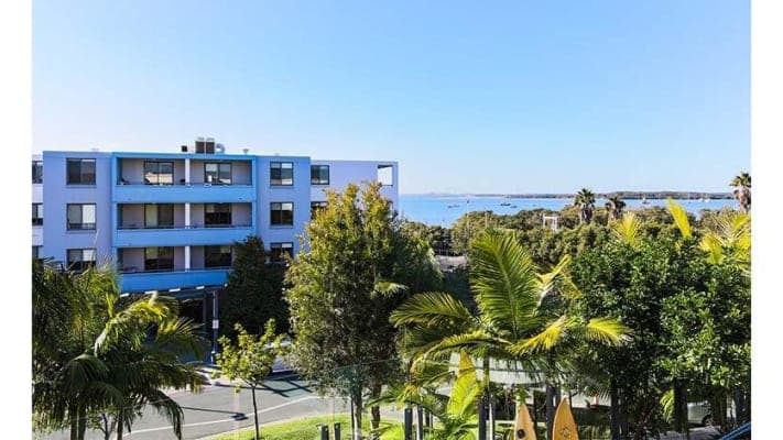 Goodhew Gardens & Bay Breeze