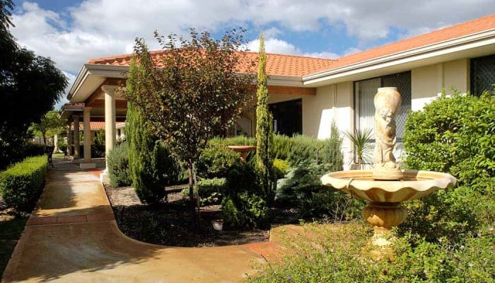 Regents Garden - Bateman