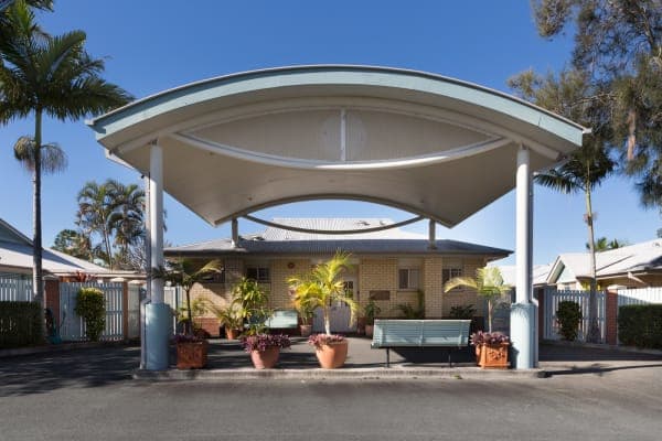 Regis Sandgate - Griffith