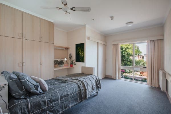 Carshalton House Hostel