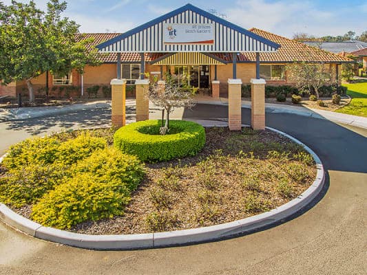 IRT William Beach Gardens