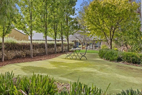 mecwacare Annie's Court